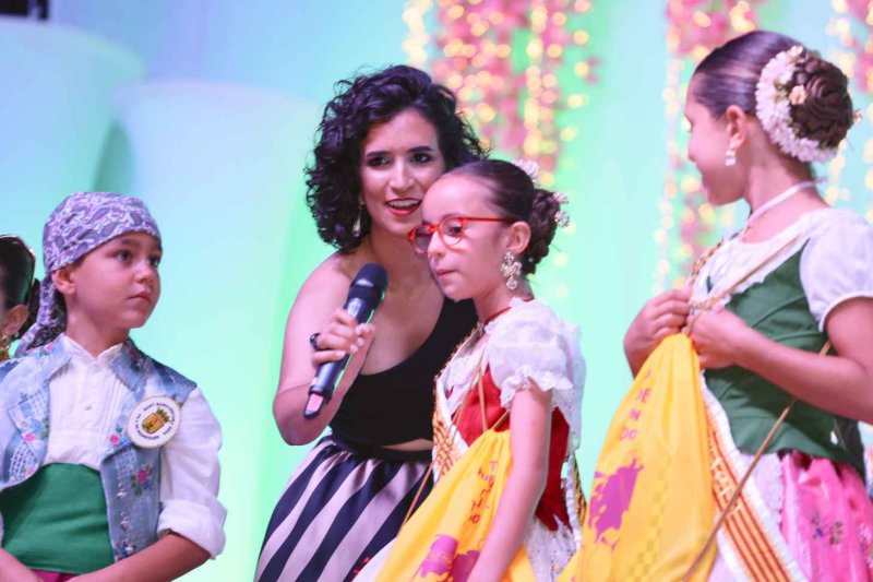 GALERIA de FOTOS d’una PRESENTACIÓ de les FESTES de JULIOL de PEDREGUER molt MUSICAL GALERIA de FOTOS d’una PRESENTACIÓ de les FESTES de JULIOL de PEDREGUER molt MUSICAL